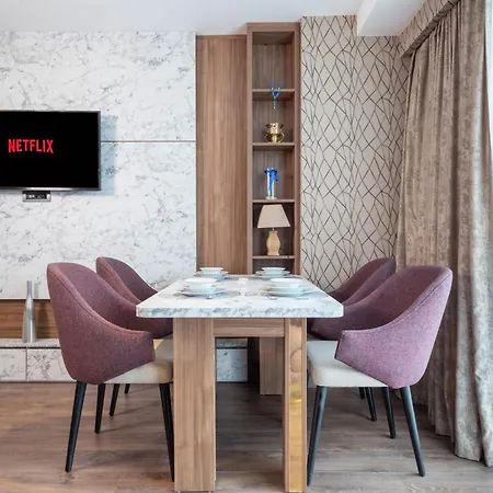 アパート Superb Modern And Comfortable Flat In *
