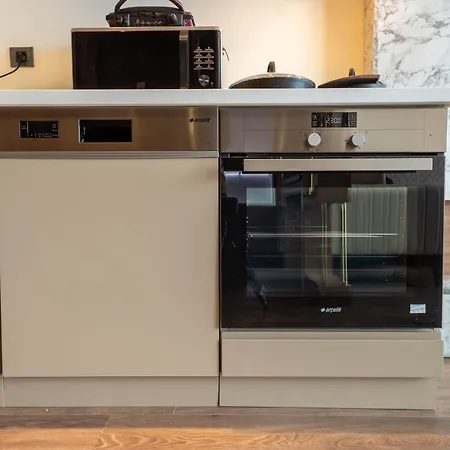 Superb Modern And Comfortable Flat In * Estambul